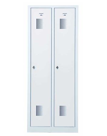 Helsvetsat kladskap med sockel och 2 dorrar