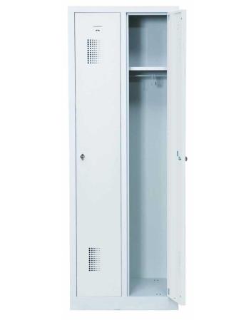 Helsvetsat kladskap med sockel och 2 dorrar