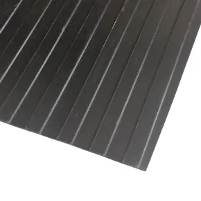 Bredrafflad gummiduk