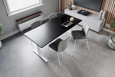 Skrivbord med fast T-stativ