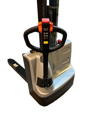 Ledstaplare singelmast