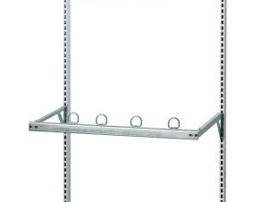 Skena med stora oglor for slangstyrning