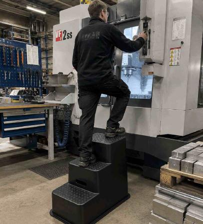 Stegpall i plast