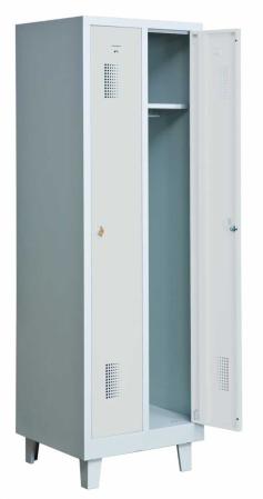 Helsvetsat kladskap med ben och 2 dorrar