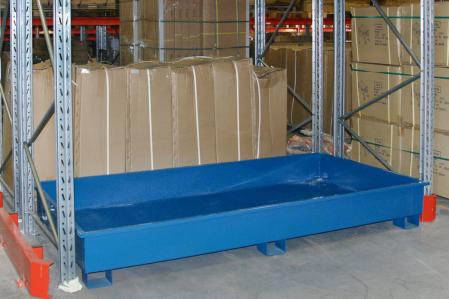 Spillbassang staende for pallstall