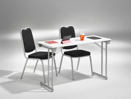 Stabilt och kraftigt konferensbord med fallbart stativ