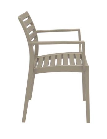 Lunchrumsstol stapelbar i plast