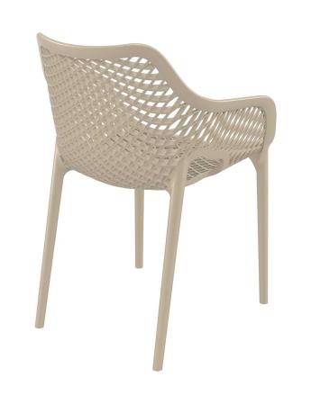 Lunchrumsstol stapelbar i plast