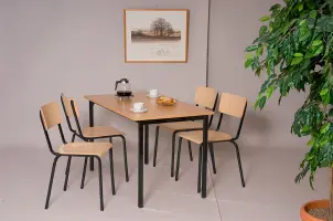 Stapelbar lunchrumsstol