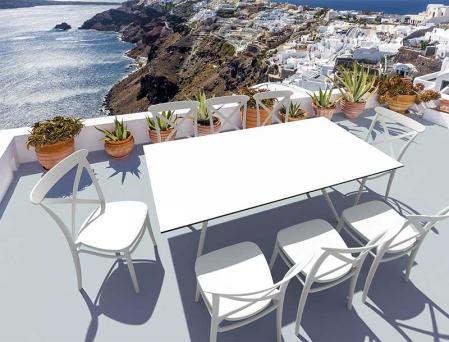 Lunchrumsstol stapelbar i plast