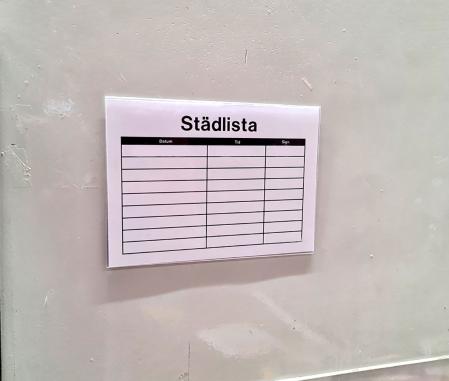 Magnetisk informationstavla liggande