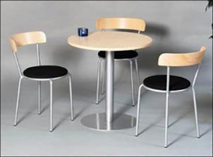 Caféstol med tygkladd sits