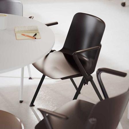 Stapelbar konferensstol