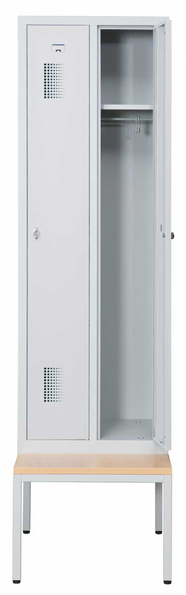 Helsvetsat kladskap med sittbank och 2 dorrar