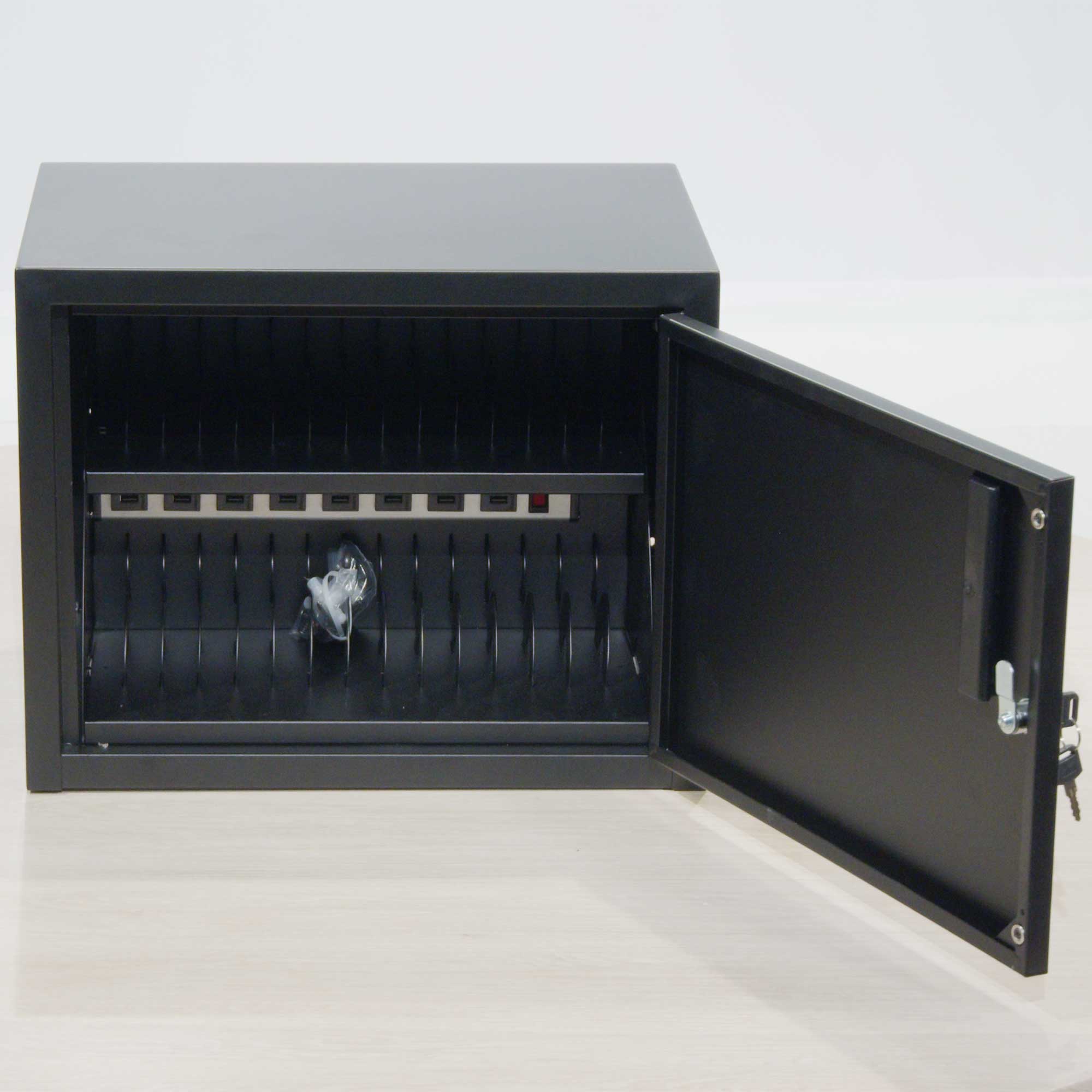 Mobilskåp med 30 platser